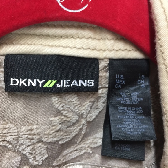 DKNY Jeans Tan Jacket w/ Raised Floral Velvet Detail - Picture 7 of 15